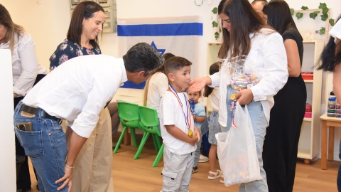 גם הילדים החמודים שלנו השוהים במחוז תל אביב פתחו את שנת הלימודים (1).jpeg