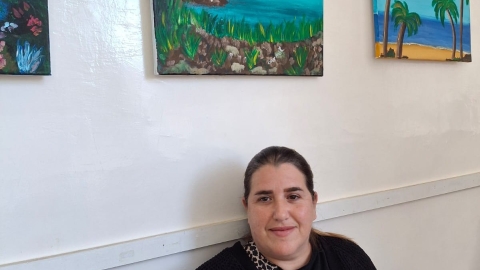 תערוכת אמנות של נשות קריית שמונה נחנכה בבית משפט השלום בירושלים (4).jpg